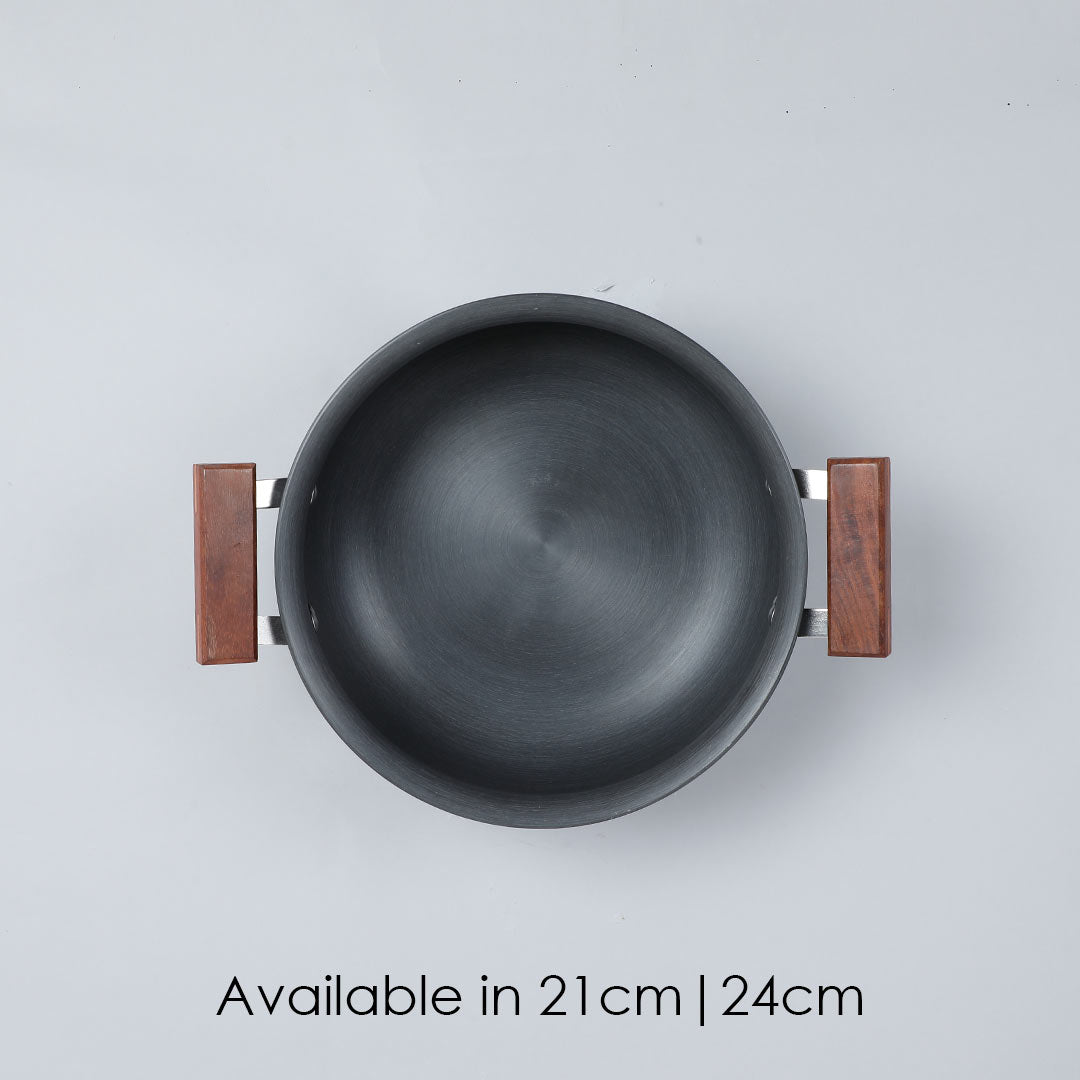 Ebony Handi with Lid, Induction Friendly, Wooden Handle, Hard Anodized Aluminium- 3.25mm, Black, 5 Years Warranty
