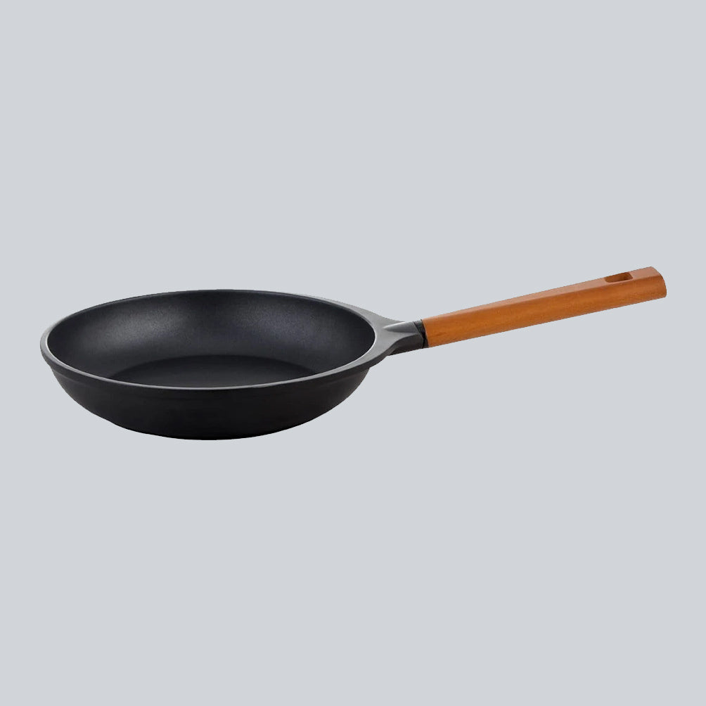 Caesar Non-stick Fry Pan, Induction Bottom, Wooden Handle, Pure Grade Aluminium-24cm, 1.7L, 5mm, 5 Years Warranty, Black