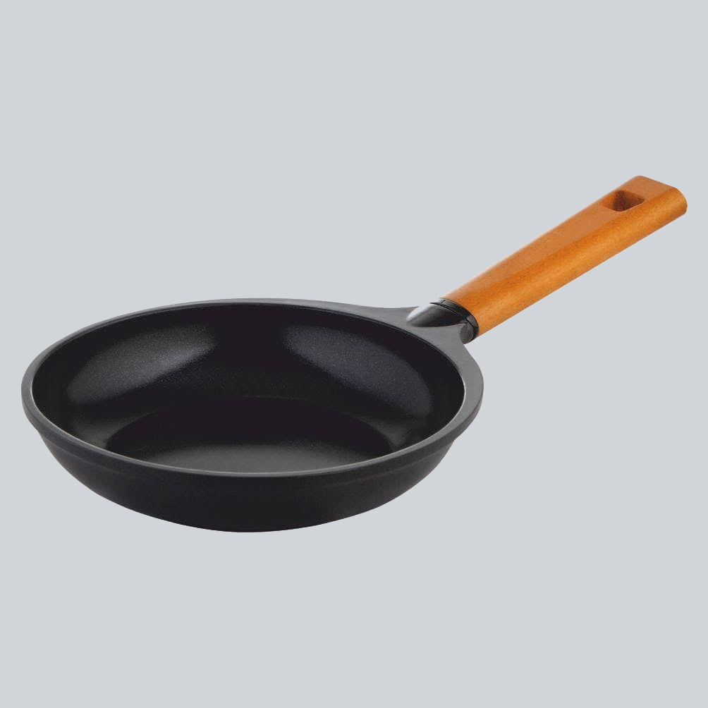 Caesar Non-stick Fry Pan, Induction Bottom, Wooden Handle, Pure Grade Aluminium-24cm, 1.7L, 5mm, 5 Years Warranty, Black