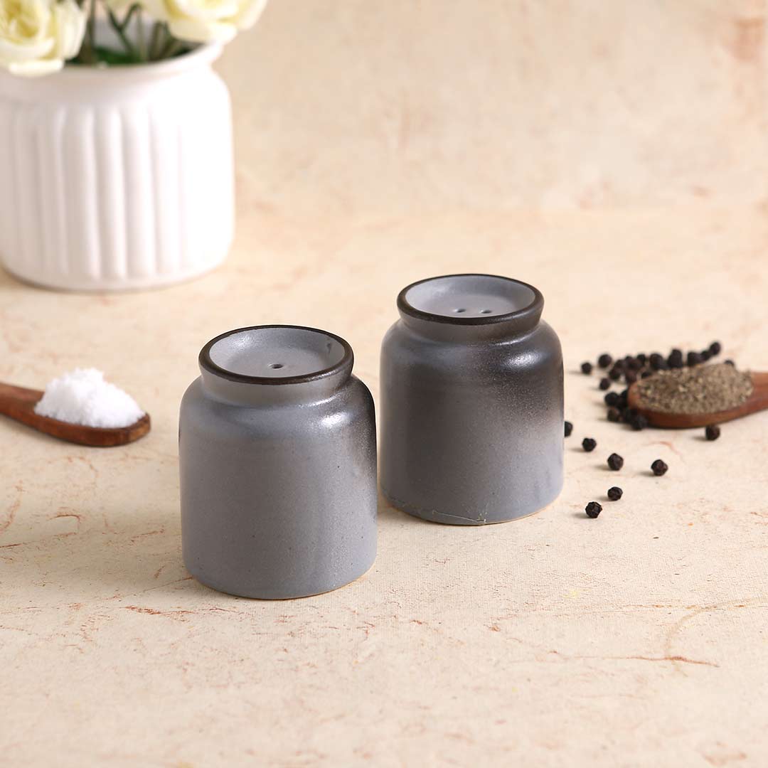 Teramo Stoneware Salt & Pepper Set - Grey