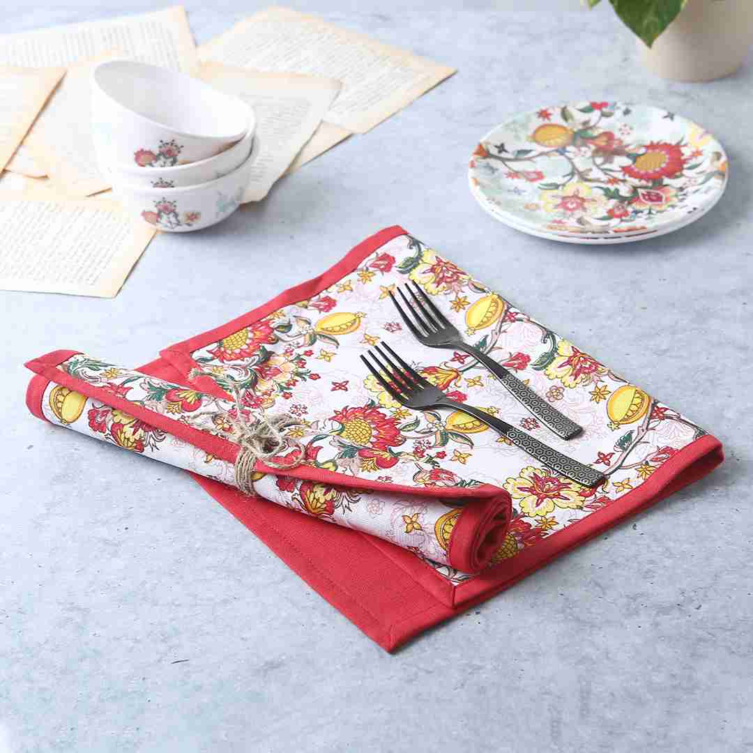 Como Table mats with floral prints - Red (Set of 6)