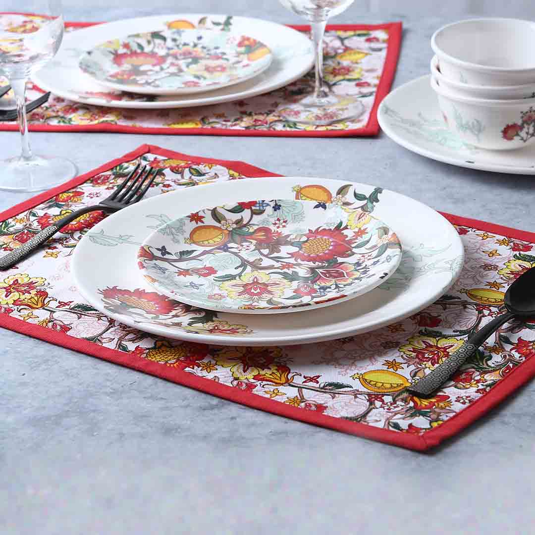 Como Table mats with floral prints - Red (Set of 6)