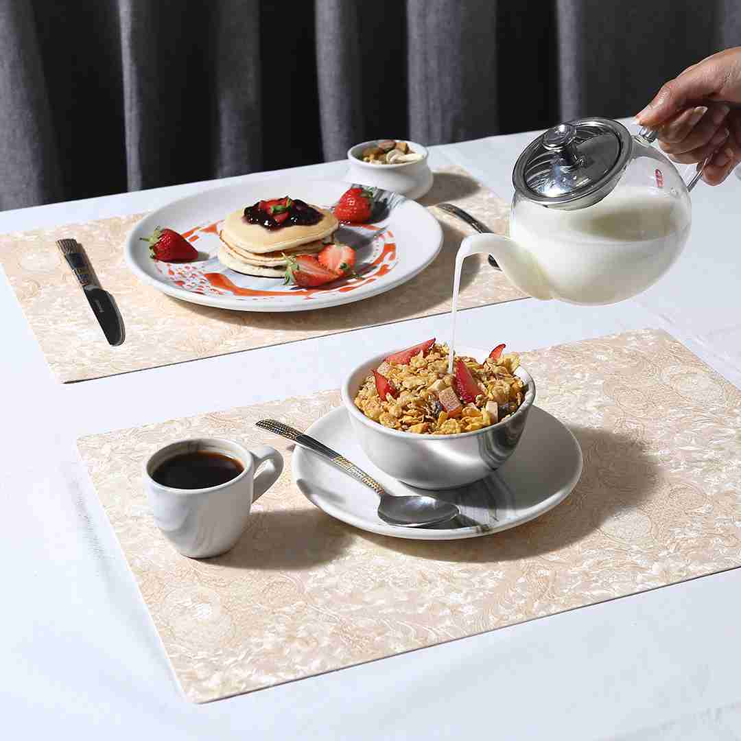 Valentina Reversible Damask & Textured Placemat Set of 6