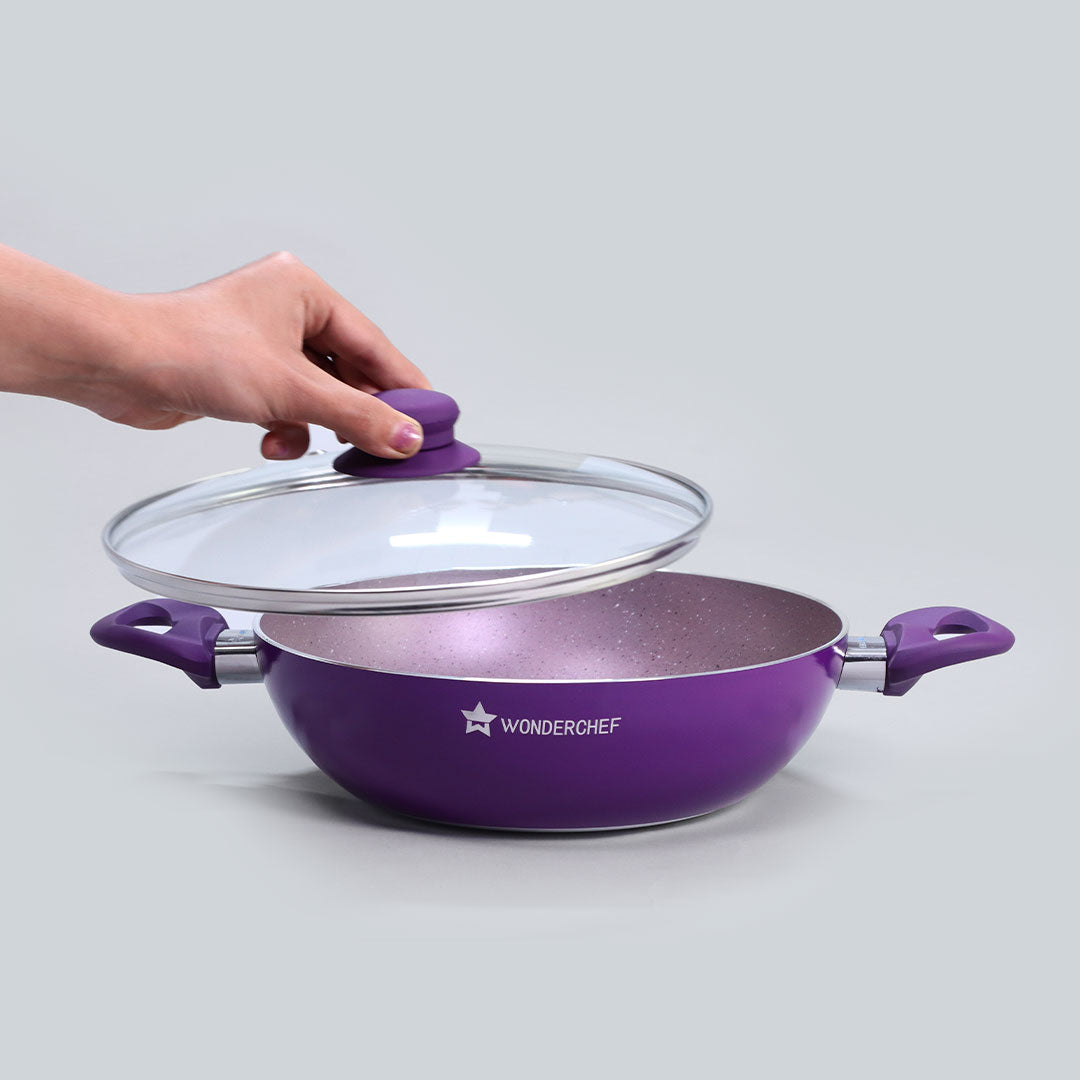 Purple Lid 26 cm with elegant soft-touch knob