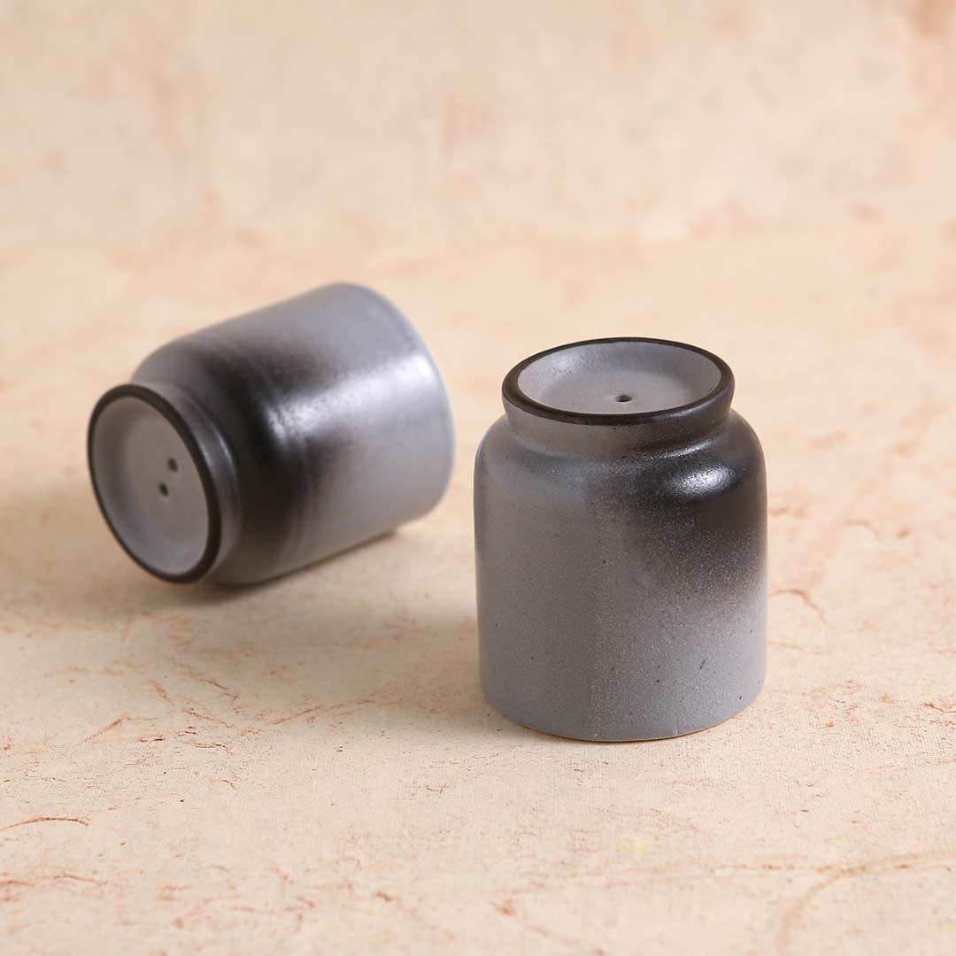 Teramo Stoneware Salt & Pepper Set - Grey