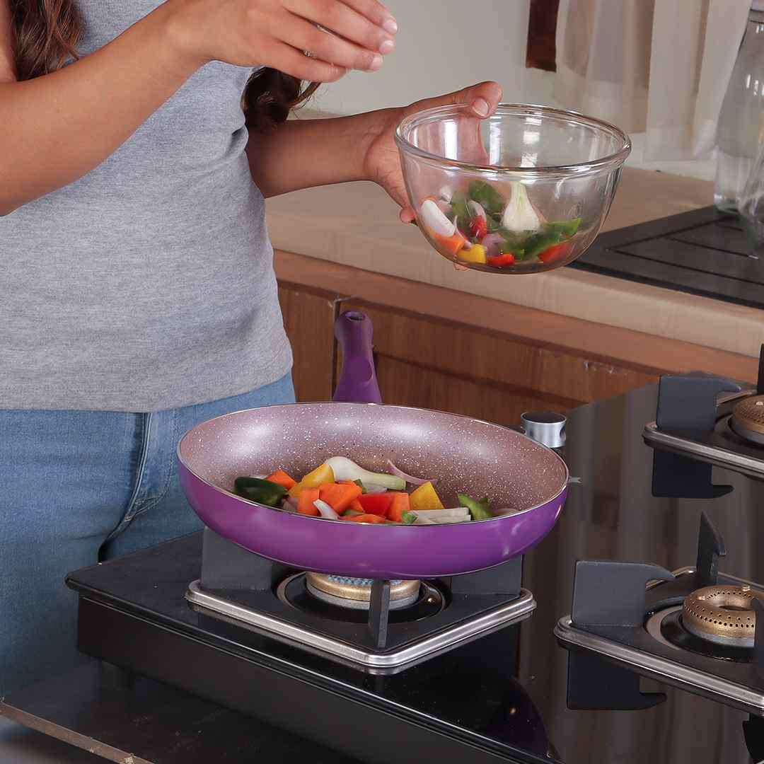 Royal Velvet Non-stick Fry Pan, Induction bottom, Soft-touch handle, Virgin grade aluminium, PFOA/Heavy metals free, 3mm, 2 years warranty, Purple