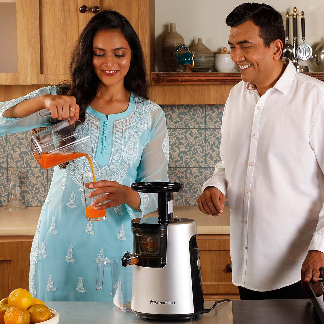 V6 Cold Press Slow Juicer, High Juice Yield, Powerful AC motor, Slow Squeezing Technology- 200W, 5 Years Warranty